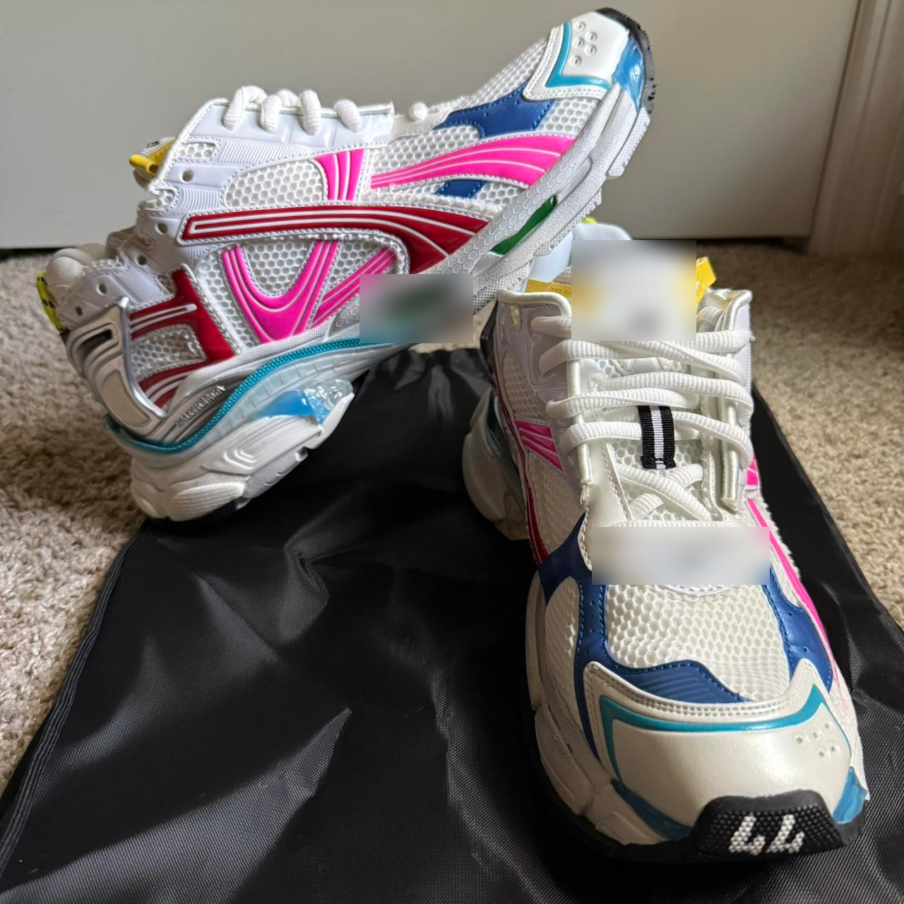 SHOES