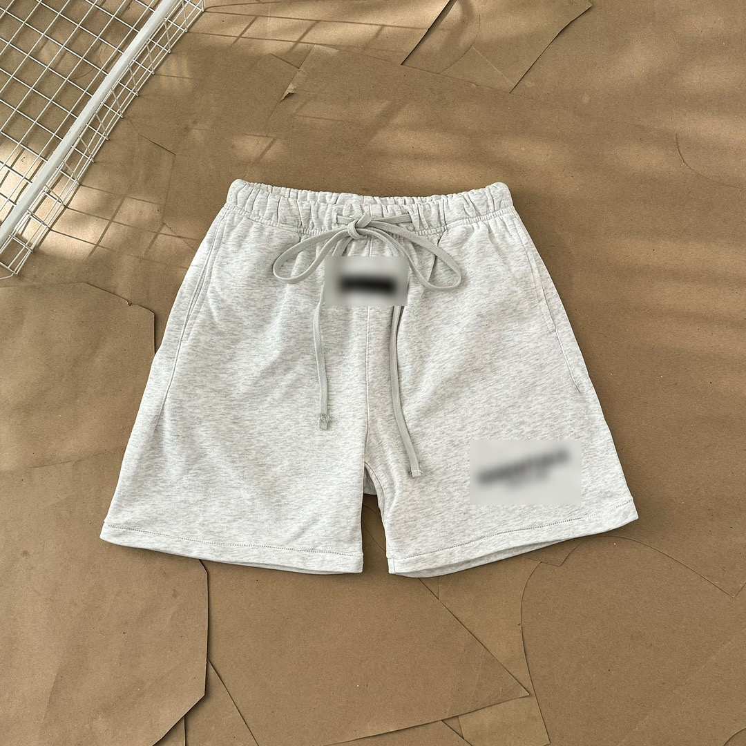 ESENTIAL SHORTS