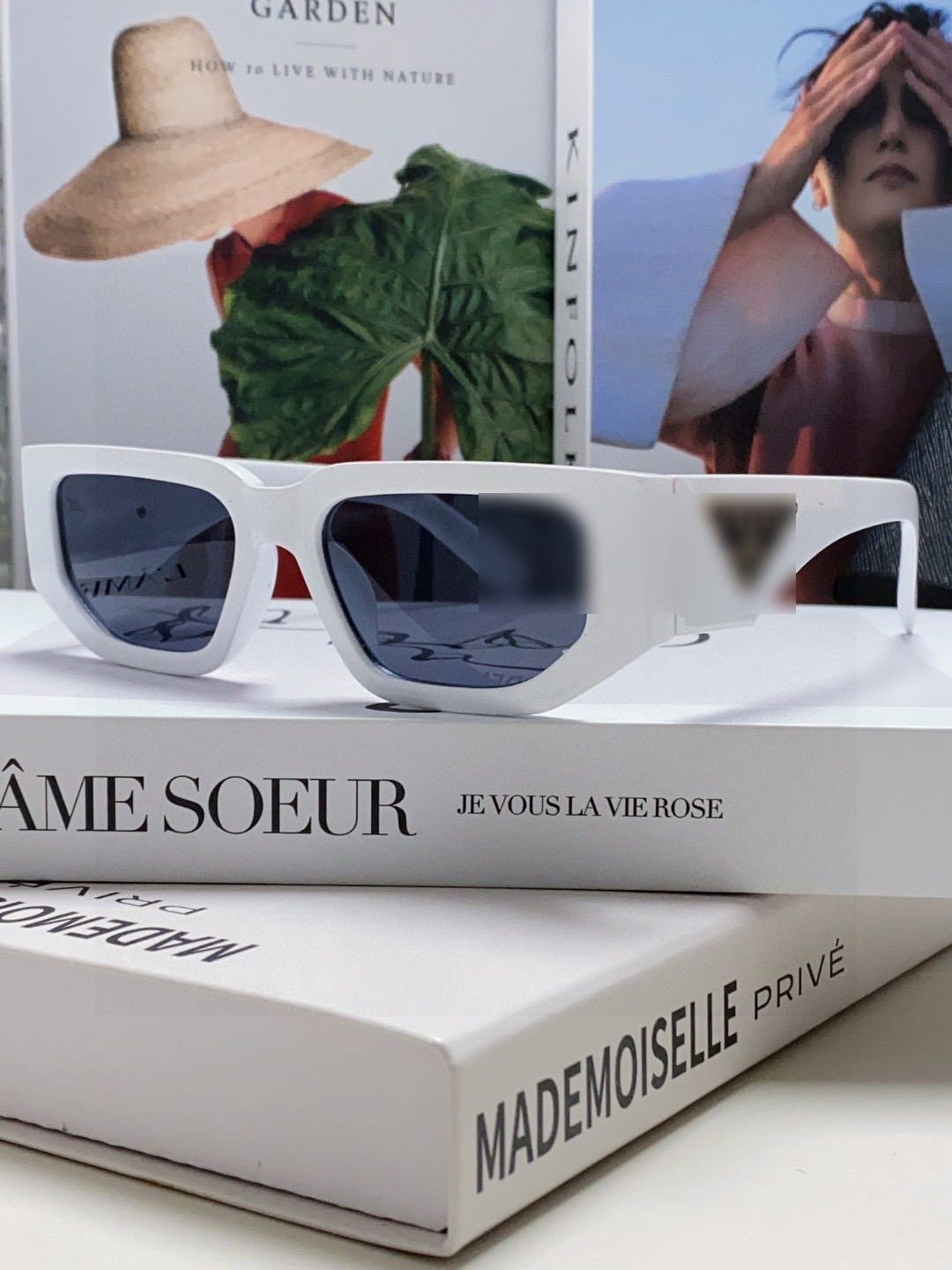 DESIGNER SUNGLASSES