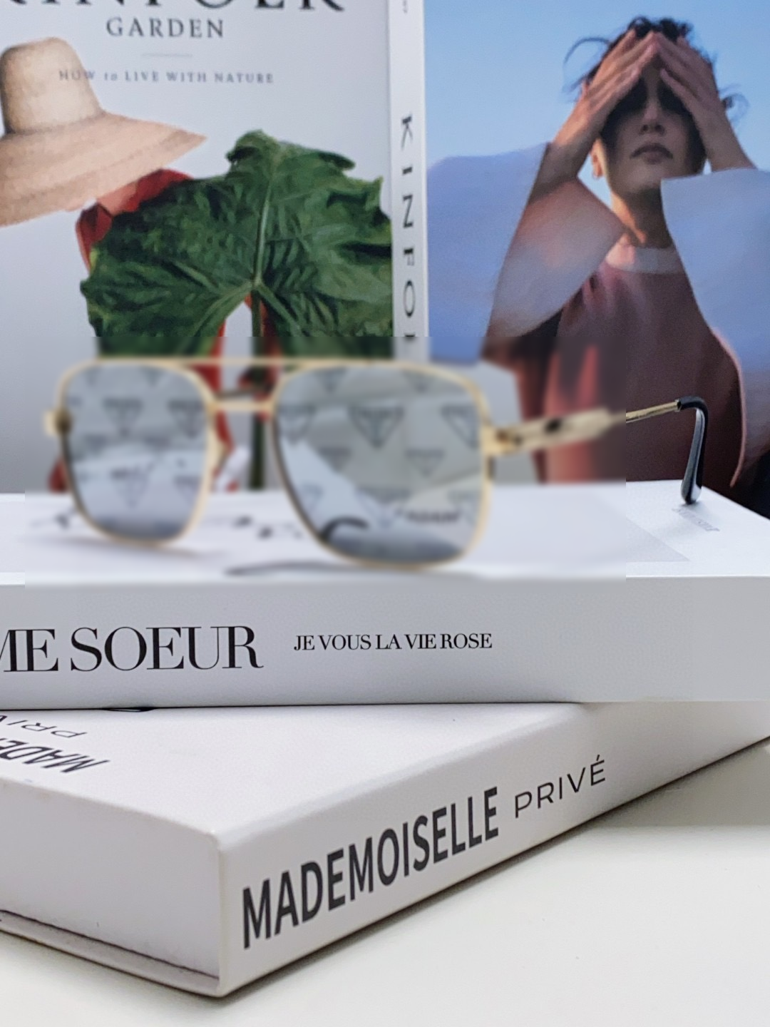 DESIGNER SUNGLASSES